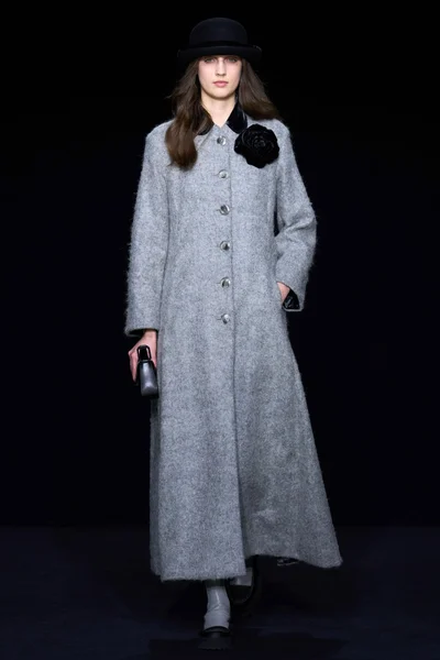 Look 3